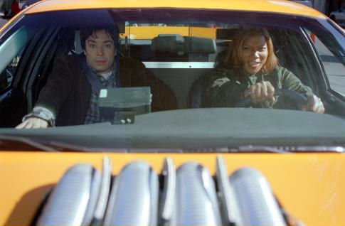 Still of Queen Latifah and Jimmy Fallon in Taxi (2004)