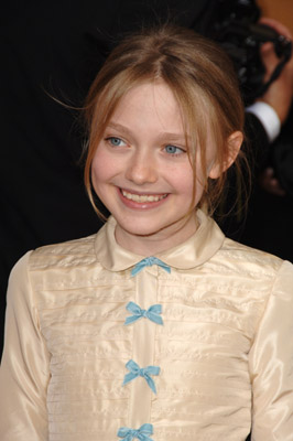 Dakota Fanning at event of 12th Annual Screen Actors Guild Awards (2006)