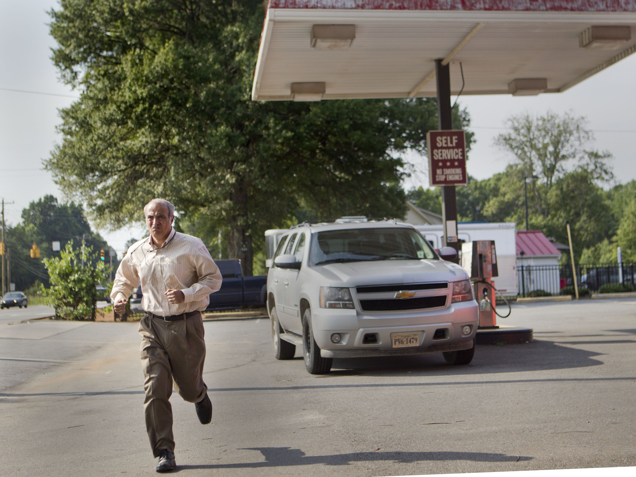 Still of Nasser Faris in Tevyne (2011)