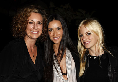 Demi Moore and Anna Faris