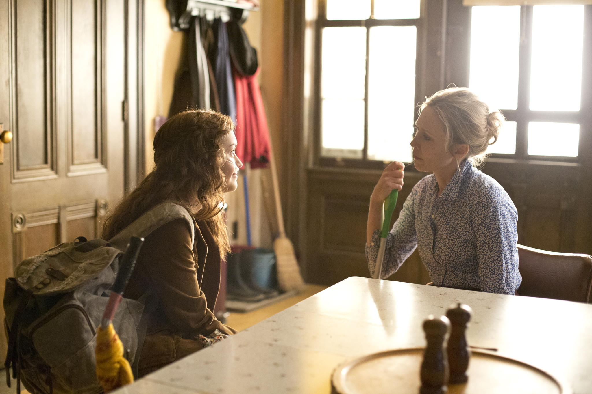 Still of Vera Farmiga and Olivia Cooke in Bates Motel (2013)