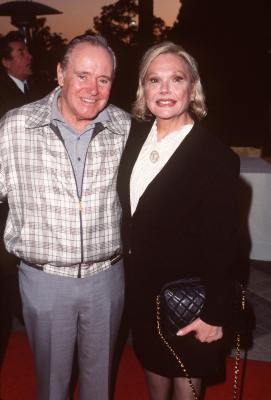 Jack Lemmon and Felicia Farr at event of The Odd Couple II (1998)