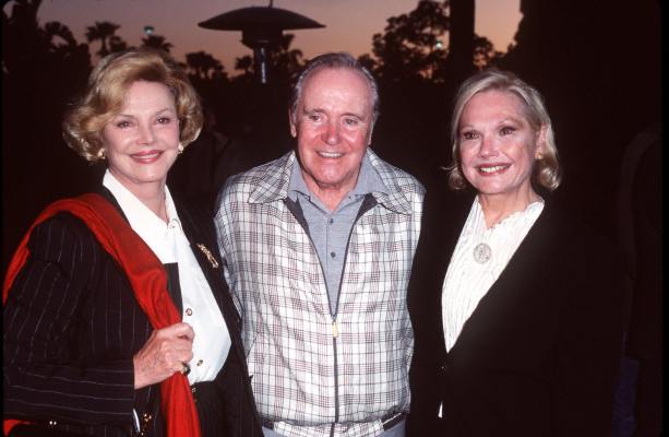 Jack Lemmon, Felicia Farr and Barbara Marx at event of The Odd Couple II (1998)