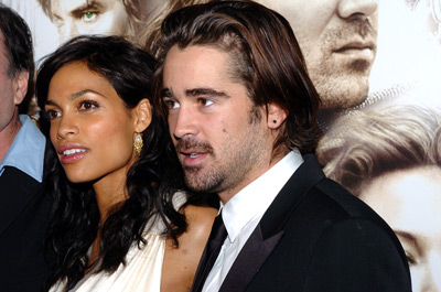 Rosario Dawson and Colin Farrell at event of Alexander (2004)