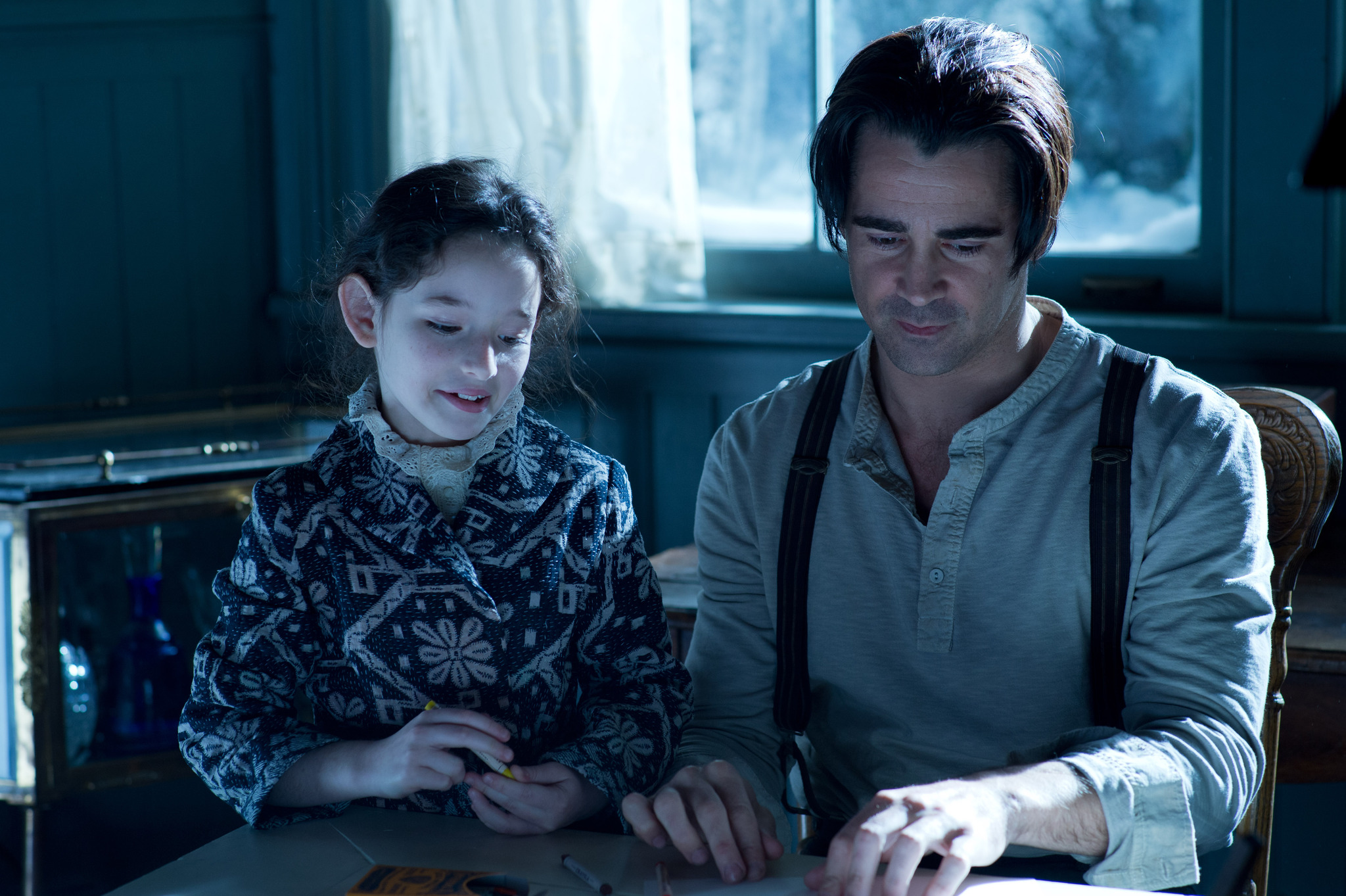Still of Colin Farrell and Mckayla Twiggs in Ziemos pasaka (2014)