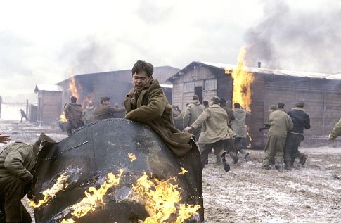Still of Colin Farrell in Hart's War (2002)