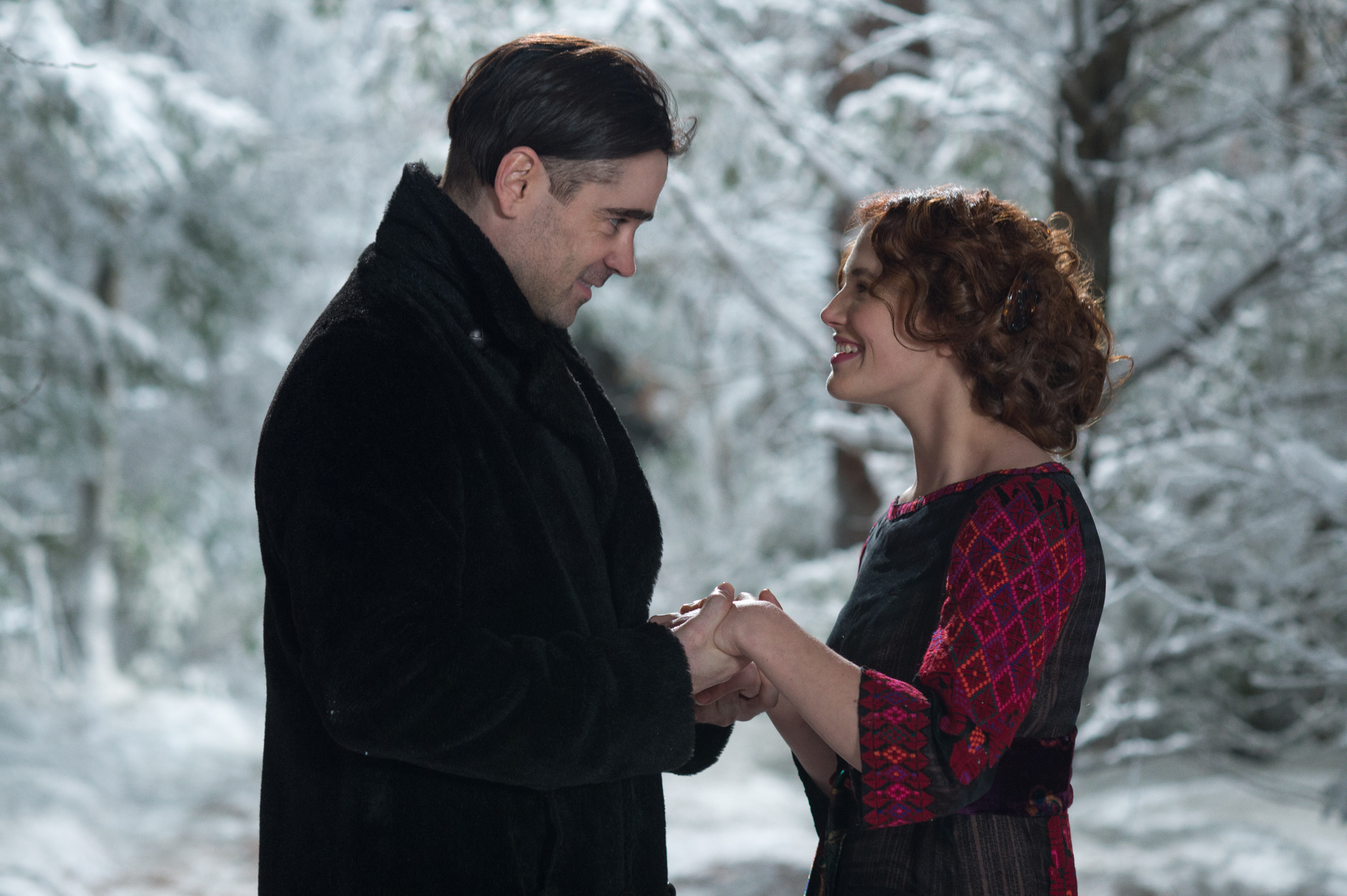 Still of Colin Farrell and Jessica Brown Findlay in Ziemos pasaka (2014)