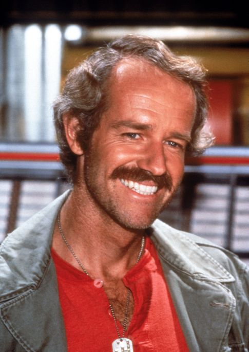Still of Mike Farrell in M*A*S*H (1972)