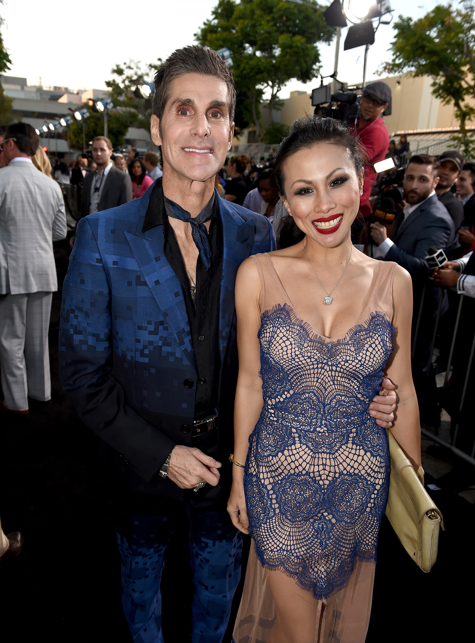Perry Farrell and Etty Lau at event of Entourage (2015)