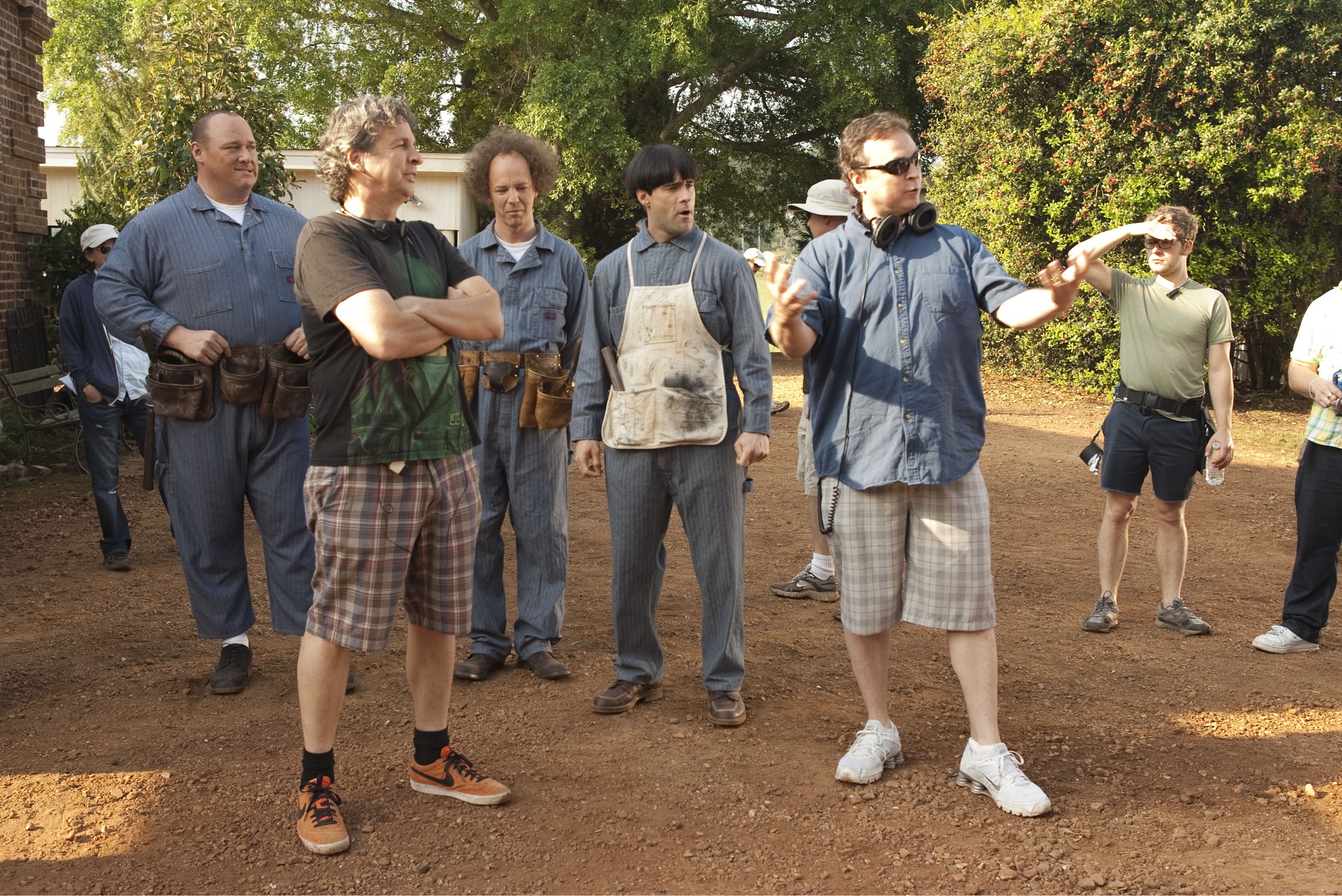 Still of Sean Hayes, Chris Diamantopoulos, Bobby Farrelly, Peter Farrelly and Will Sasso in Trys veplos (2012)