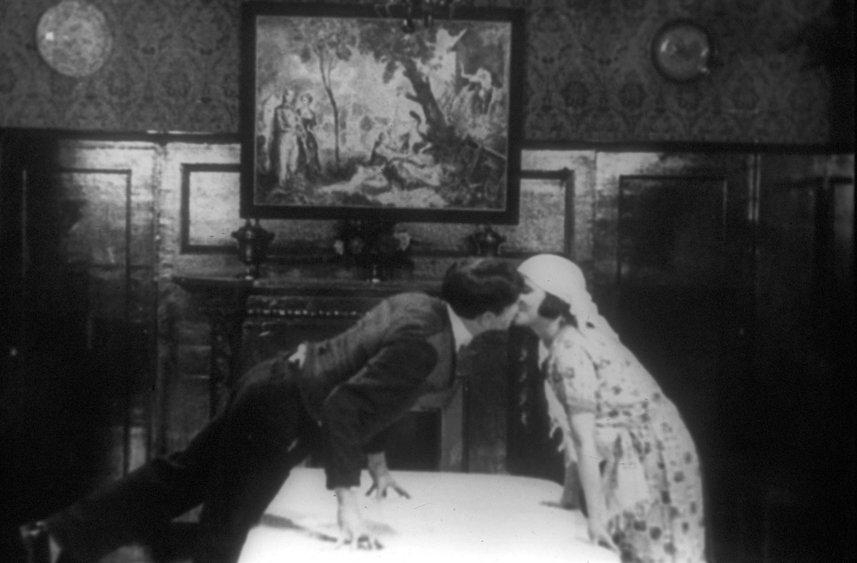 Still of Fridette Fatton and Michel Simon in Tire au flanc (1928)