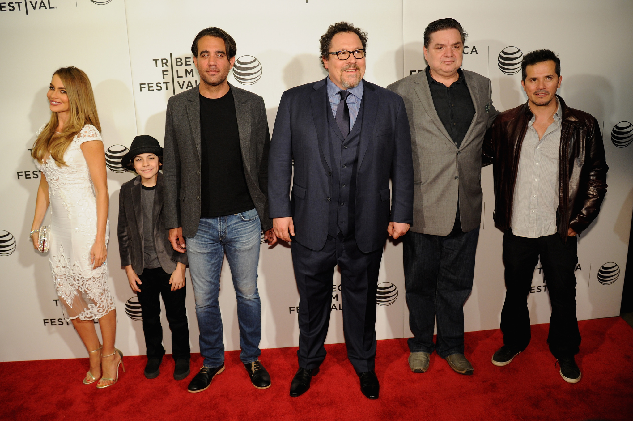 John Leguizamo, Oliver Platt, Sofía Vergara, Bobby Cannavale, Jon Favreau and Emjay Anthony