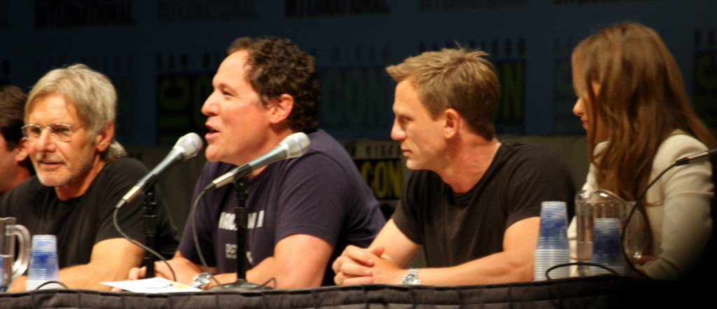 Harrison Ford, Daniel Craig, Jon Favreau and Olivia Wilde at event of Kaubojai ir ateiviai (2011)