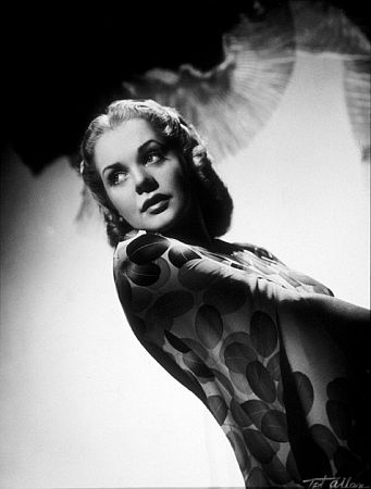 Alice Faye, 1936.