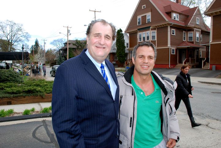 Steven Feinberg and Mark Ruffalo on the set of INFINITELY POLAR BEAR