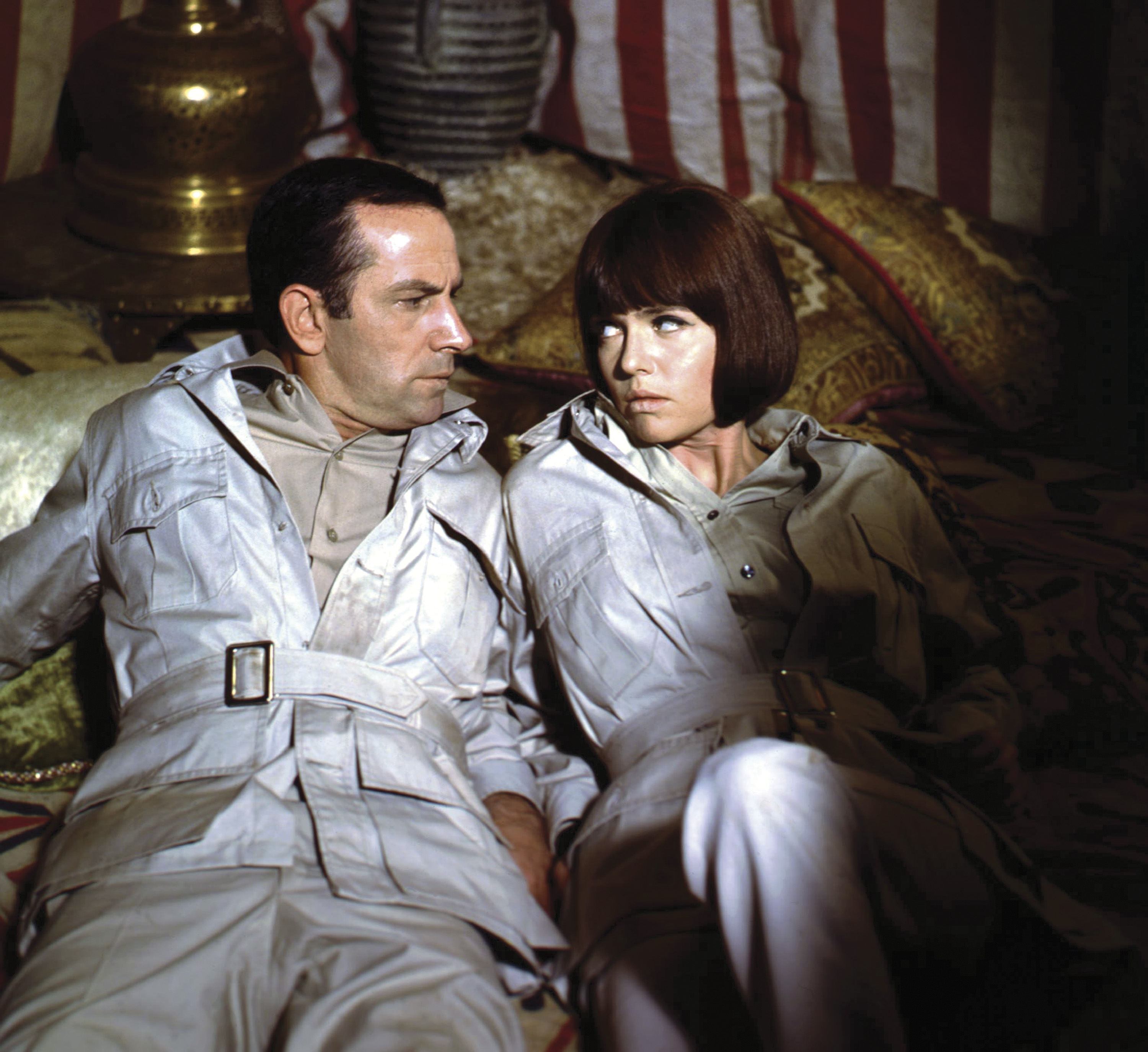 Still of Don Adams and Barbara Feldon in Get Smart (1965)