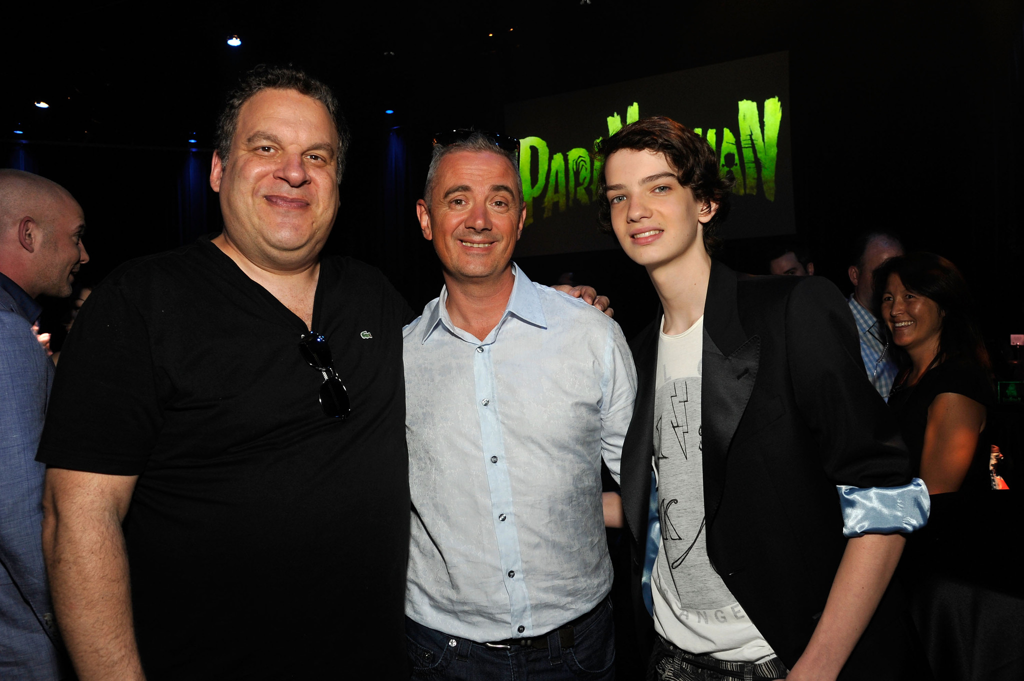 Sam Fell, Jeff Garlin and Kodi Smit-McPhee at event of Paranormanas (2012)