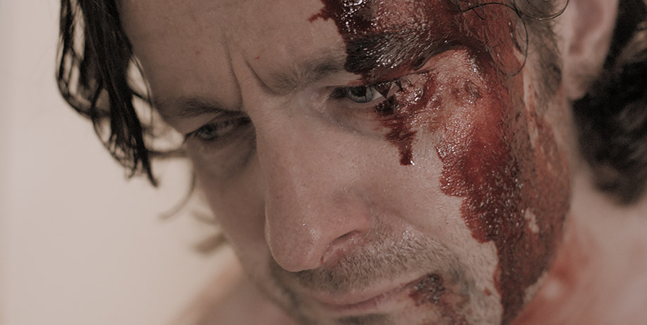 Still of Peter Ferdinando in Hyena (2014)