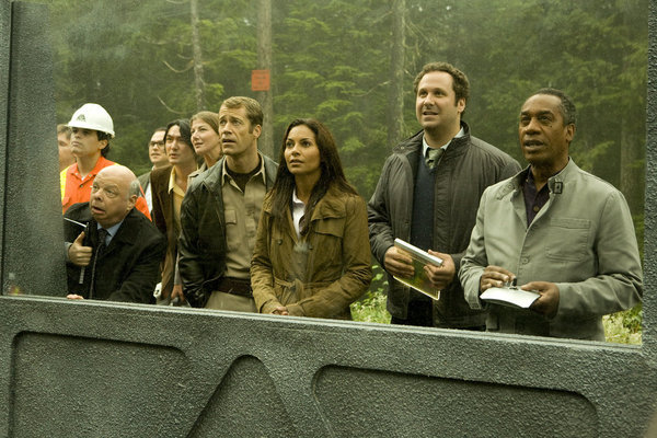 Still of Wallace Shawn, Colin Ferguson, Joe Morton, Salli Richardson-Whitfield and Andrew McNee in Eureka (2006)