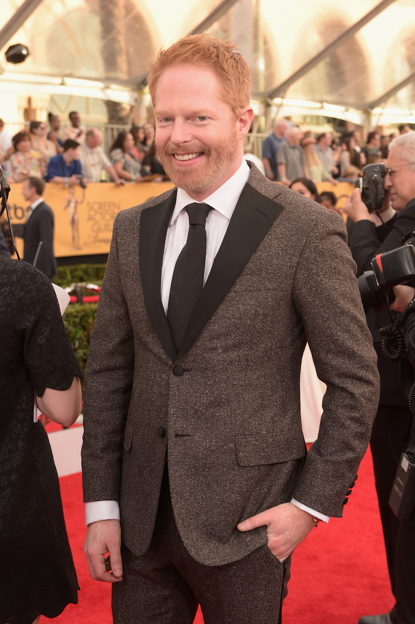 Jesse Tyler Ferguson at event of The 21st Annual Screen Actors Guild Awards (2015)