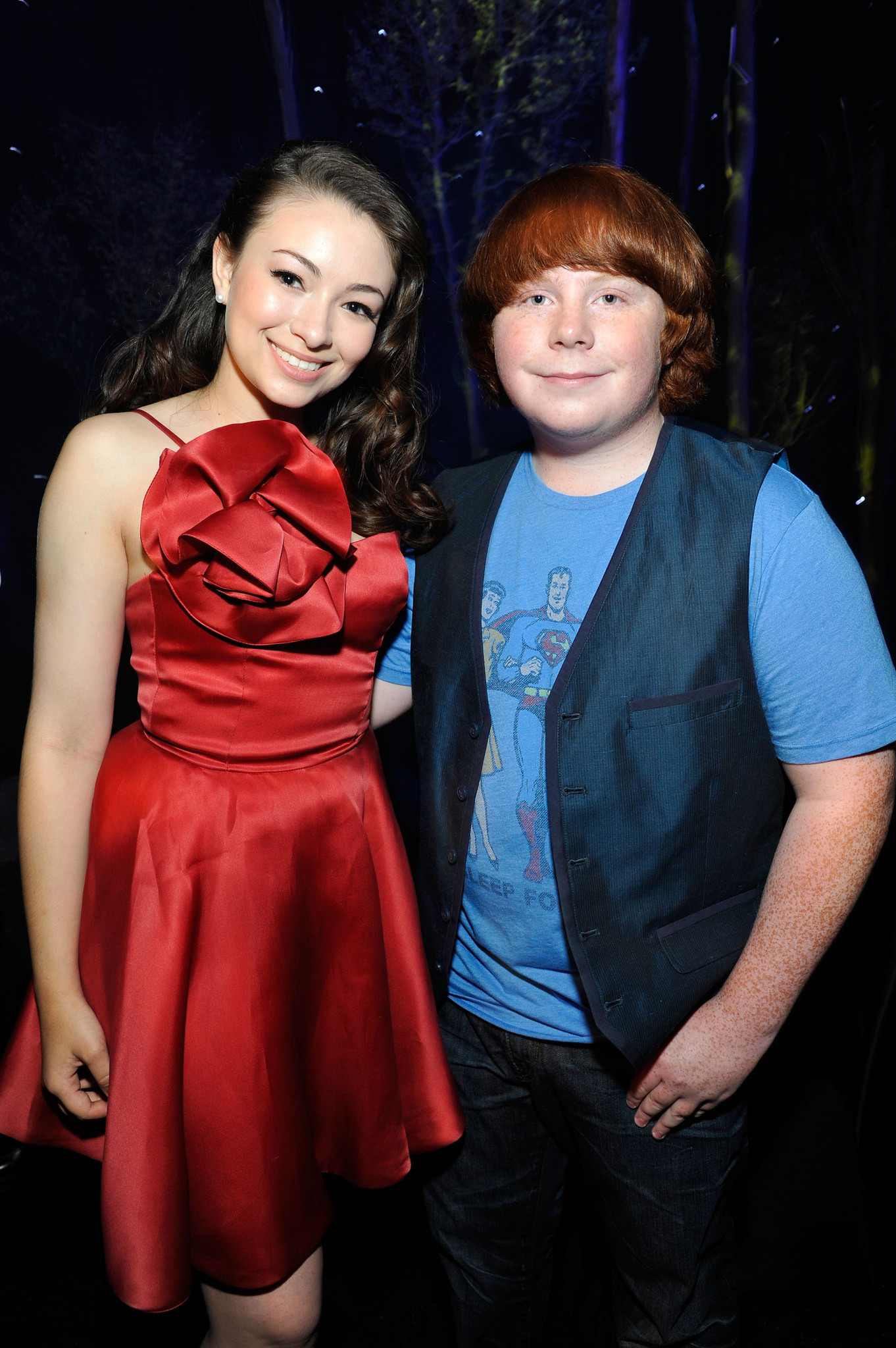 Jodelle Ferland and Tucker Albrizzi at event of Paranormanas (2012)
