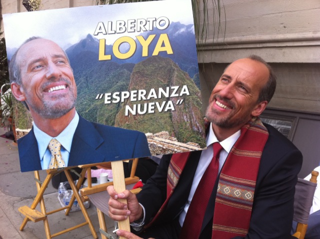 As 'Presidente Alberto Loya' on the set of UNDERCOVERS