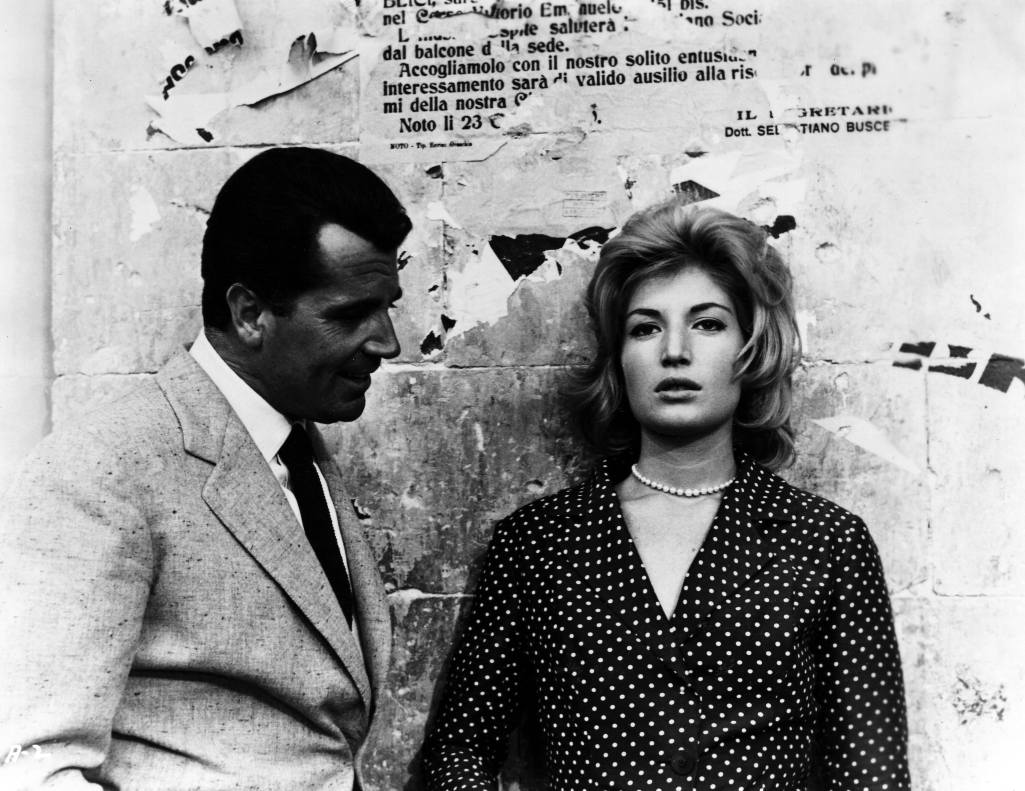 Still of Gabriele Ferzetti and Monica Vitti in L'Avventura (1960)