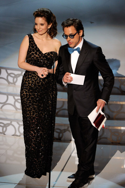 Robert Downey Jr. and Tina Fey at event of The 82nd Annual Academy Awards (2010)