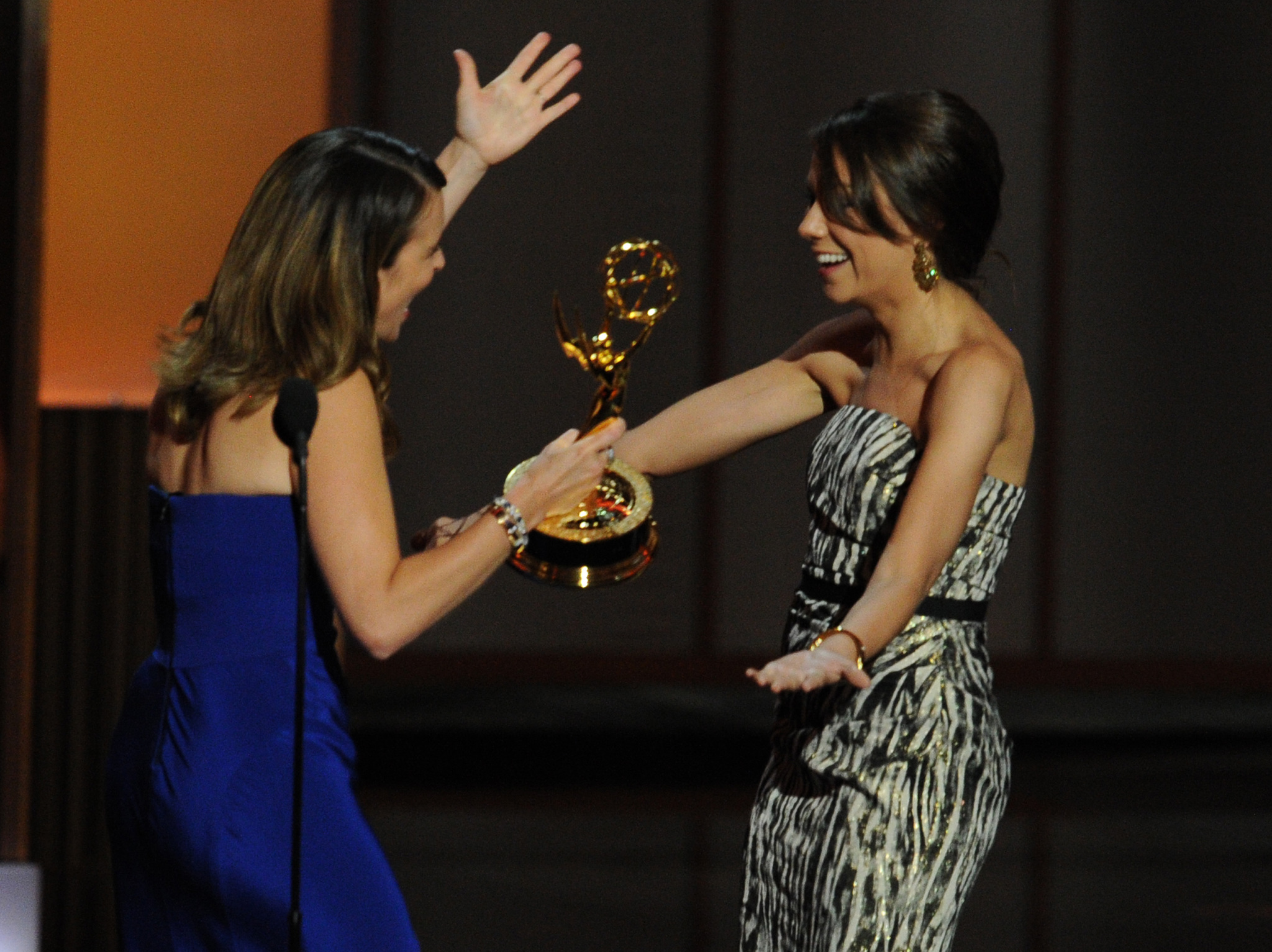 Tina Fey and Tracey Wigfield at event of The 65th Primetime Emmy Awards (2013)