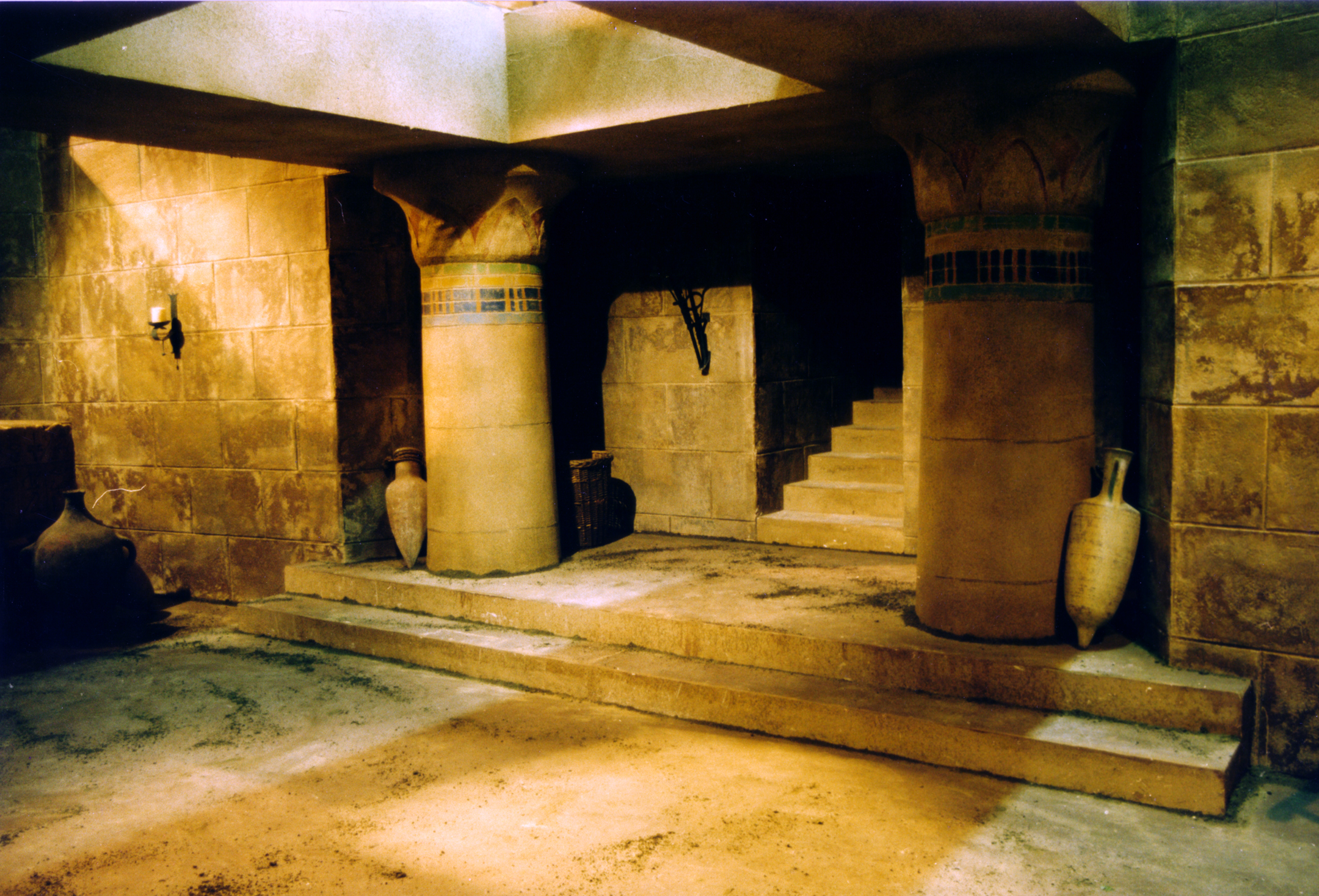 Buffy the Vampire Slayer - Egyptian Tomb