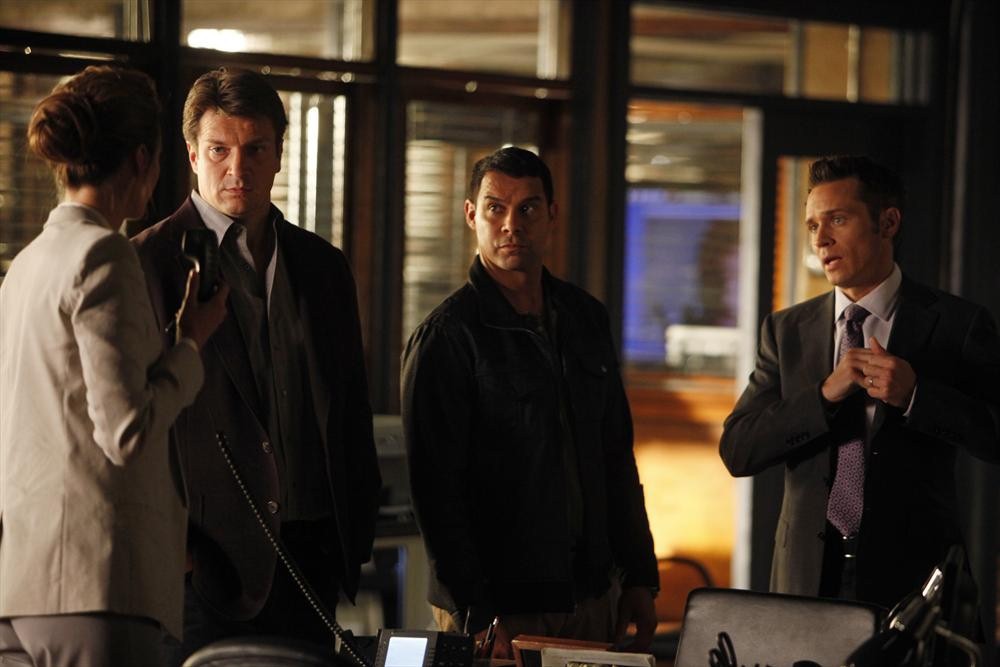 Still of Jon Huertas, Seamus Dever, Nathan Fillion, Stana Katic and Joshua Gomez in Kastlas (2009)