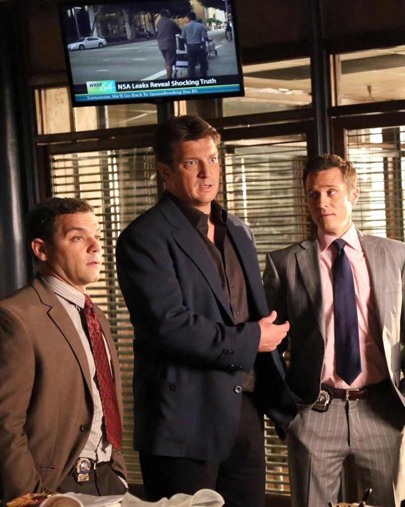 Still of Joshua Bitton, Seamus Dever and Nathan Fillion in Kastlas (2009)