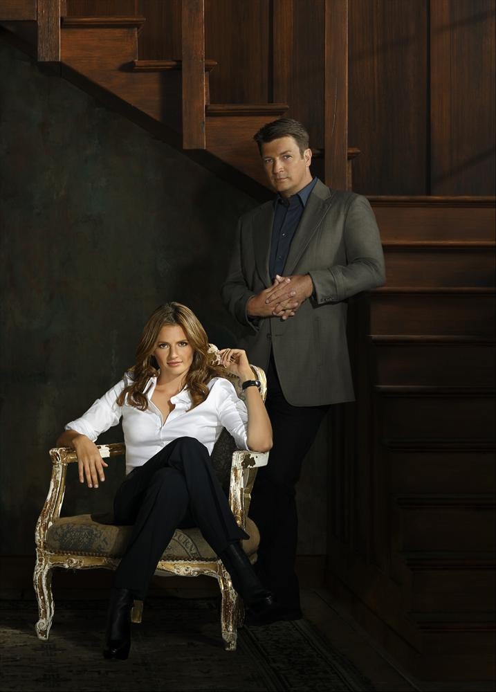 Still of Nathan Fillion and Stana Katic in Kastlas (2009)