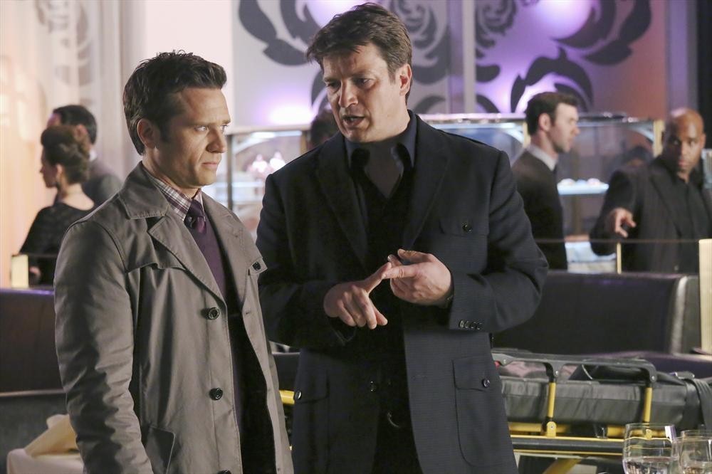 Still of Seamus Dever and Nathan Fillion in Kastlas (2009)