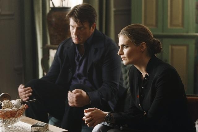 Still of Nathan Fillion and Stana Katic in Kastlas (2009)