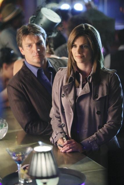 Still of Nathan Fillion and Stana Katic in Kastlas (2009)