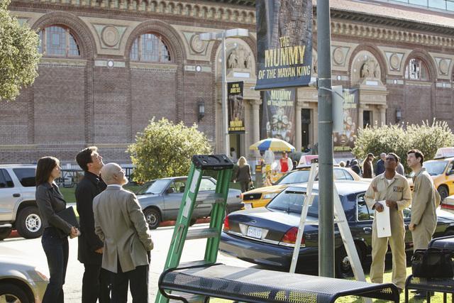 Still of Nathan Fillion and Stana Katic in Kastlas (2009)