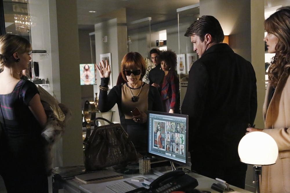 Still of Frances Fisher, Nathan Fillion, Stana Katic and Abigail Klein in Kastlas (2009)