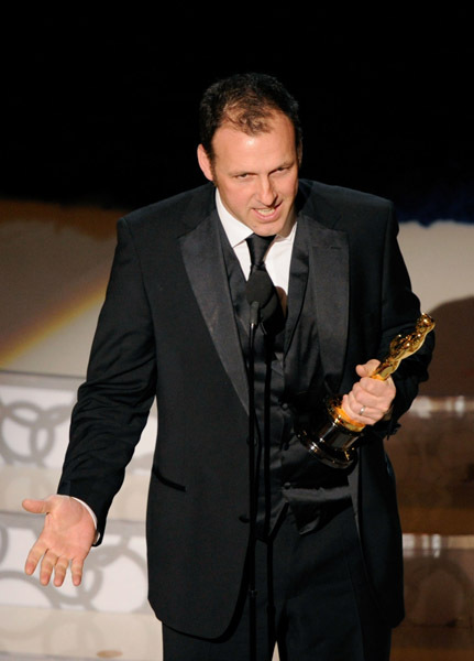 Mauro Fiore at event of The 82nd Annual Academy Awards (2010)