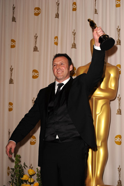 Mauro Fiore at event of The 82nd Annual Academy Awards (2010)