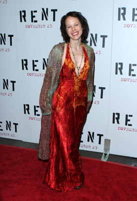 Mackenzie Firgens at event of Rent (2005)