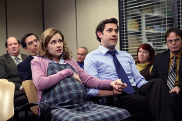 Still of Creed Bratton, Jenna Fischer, Kate Flannery, Rainn Wilson, John Krasinski and Kevin Malone in The Office (2005)