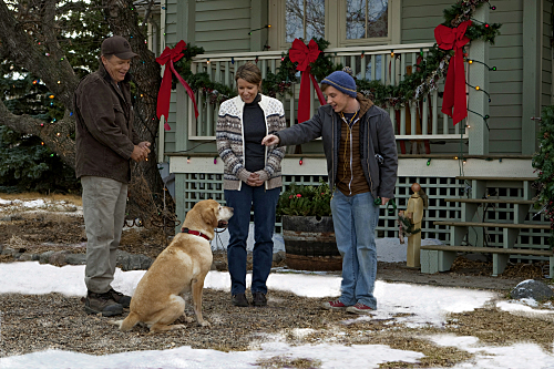 Still of Linda Emond, Noel Fisher and Bruce Greenwood in A Dog Named Christmas (2009)