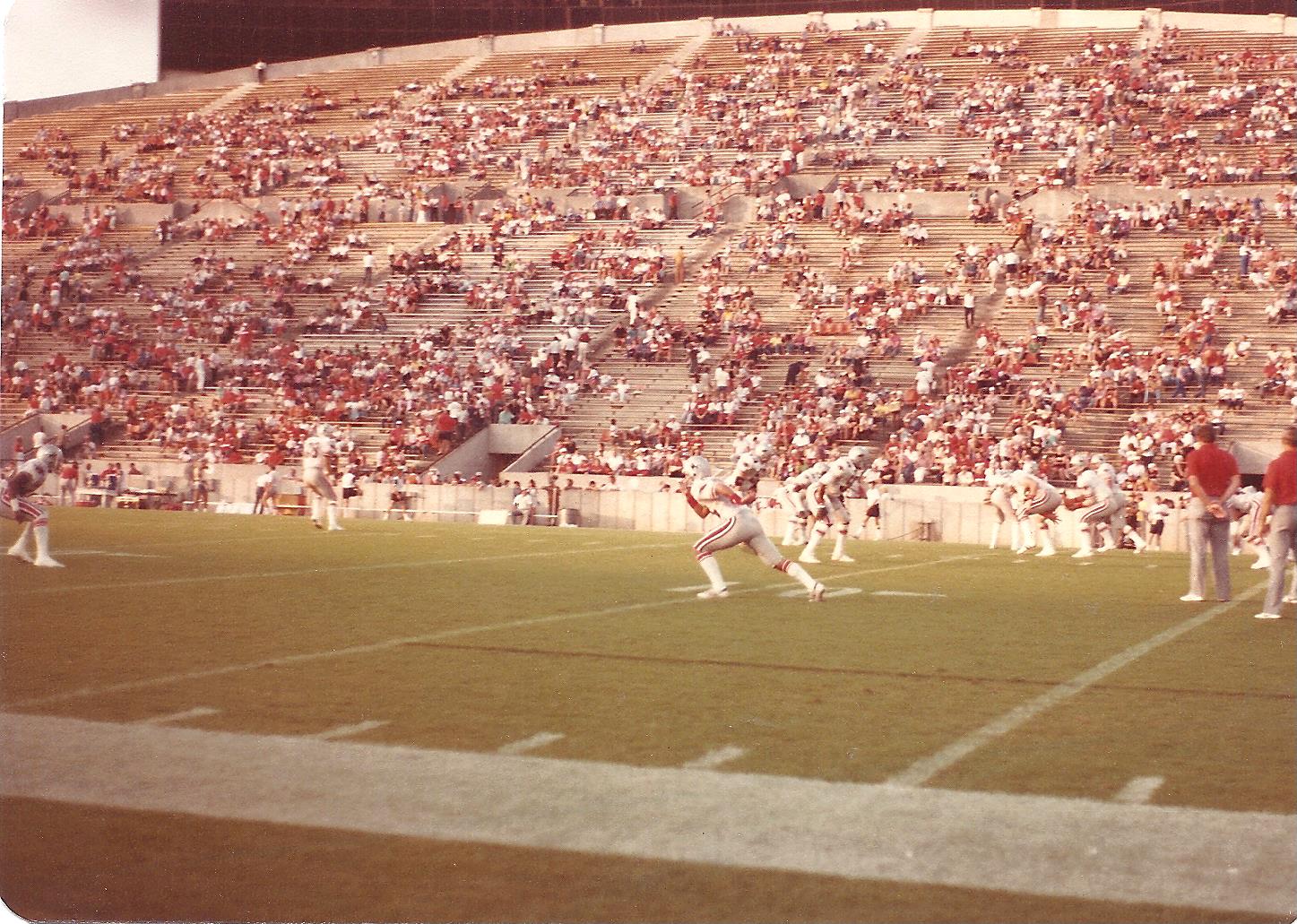 #83 Jimmy Fitzpatrick in Tampa Stadium, running routes leading-up to playing against his brother Tony, for Houston