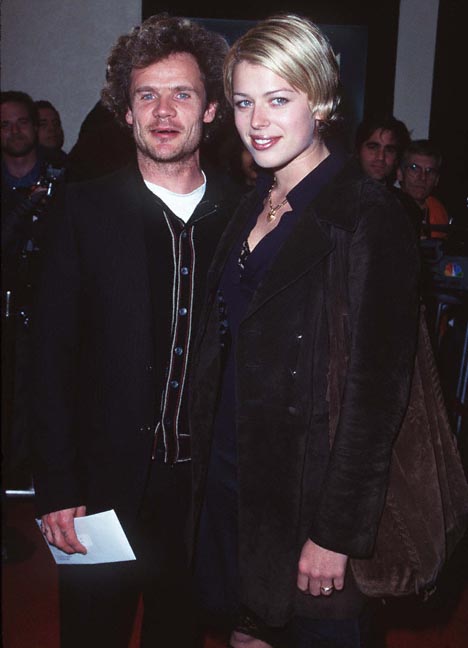 Amanda De Cadenet and Flea at event of Albino Alligator (1996)