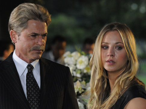 ROB LOWE AND KALEY CUOCO JULY 2011 ON 'UNTOUCHABLE' DREW PETERSON STORY. HAIR BY RAMONA