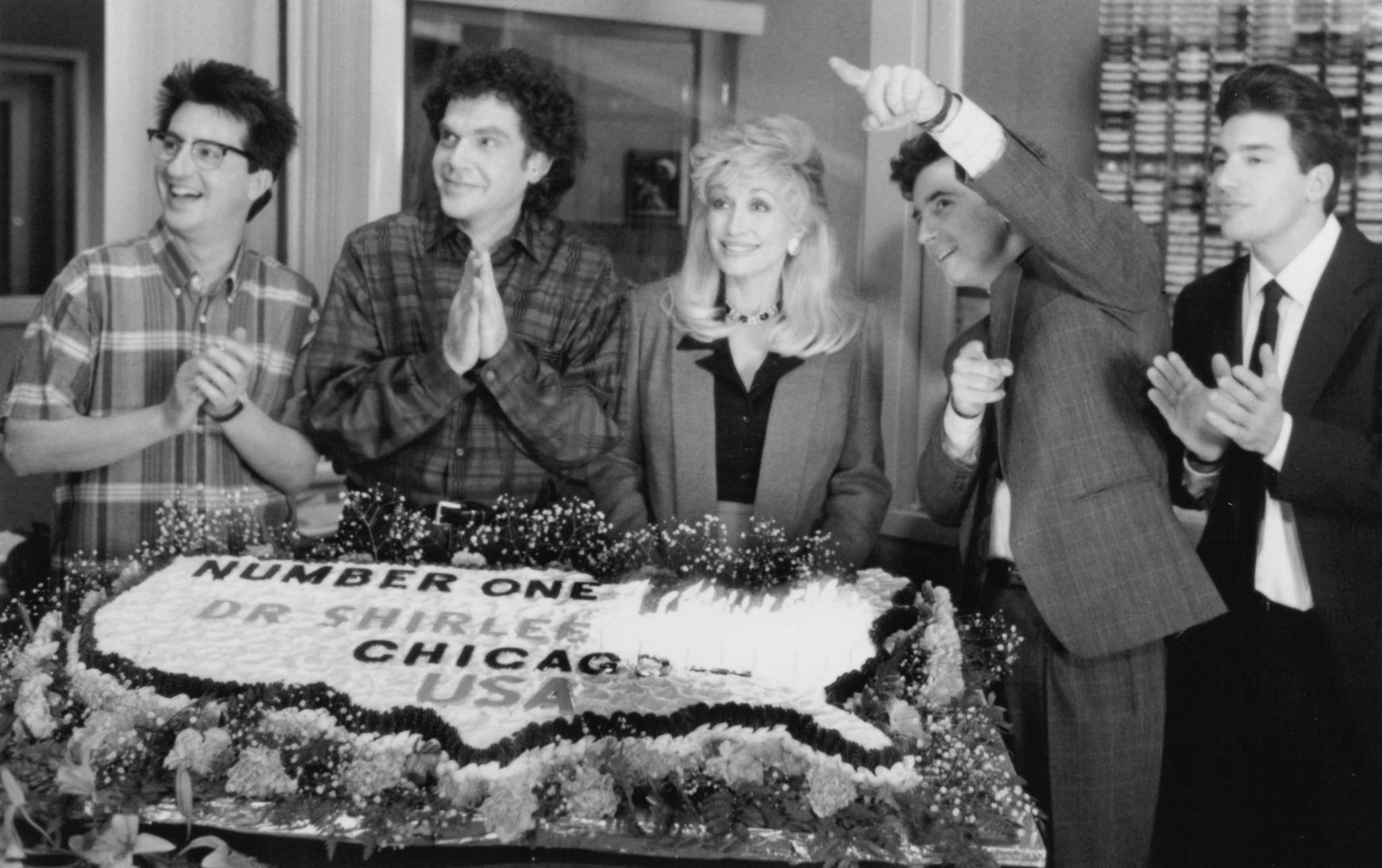 Still of Dolly Parton, Griffin Dunne and Charles Fleischer in Straight Talk (1992)