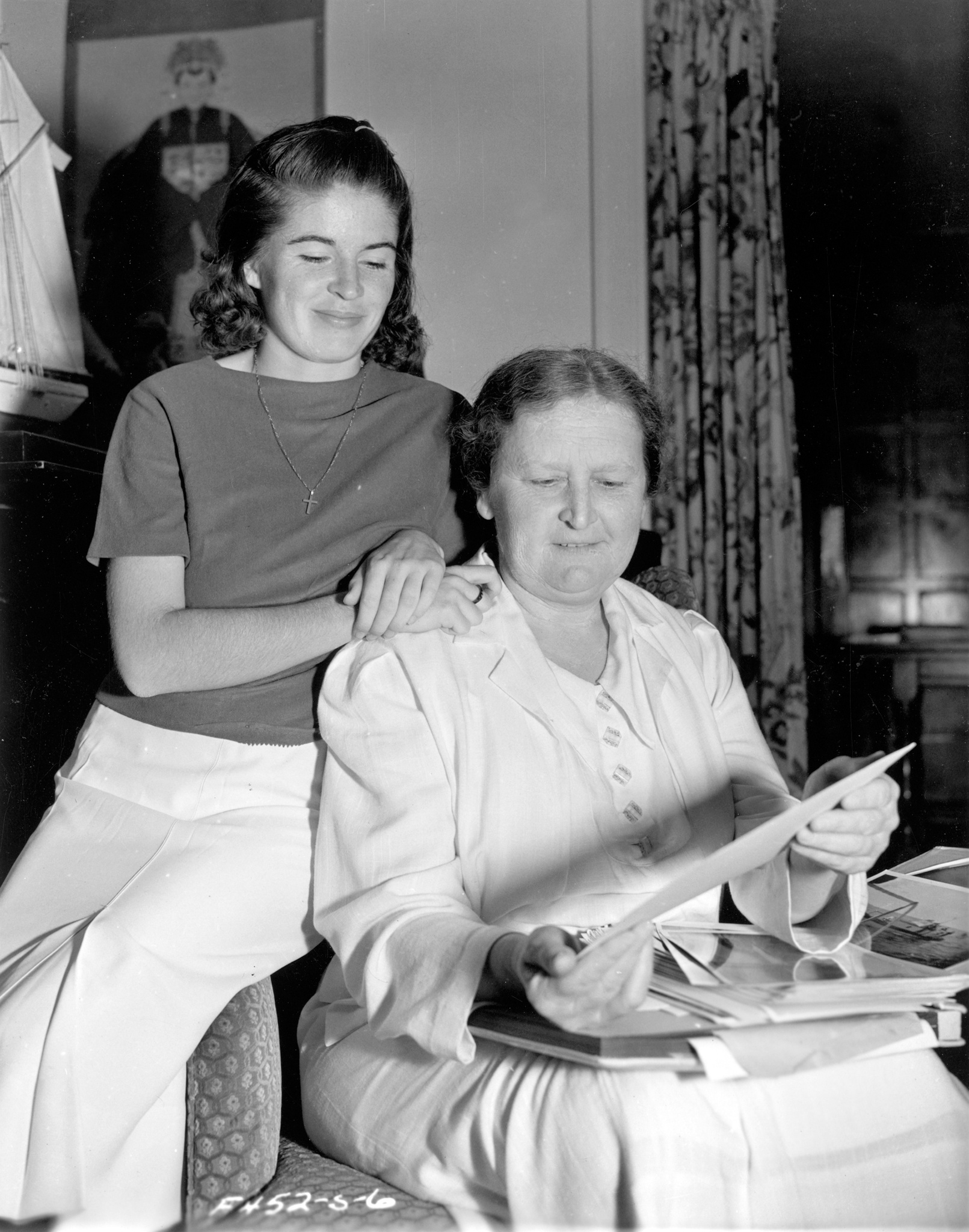 Barbara Ford and Mary Ford