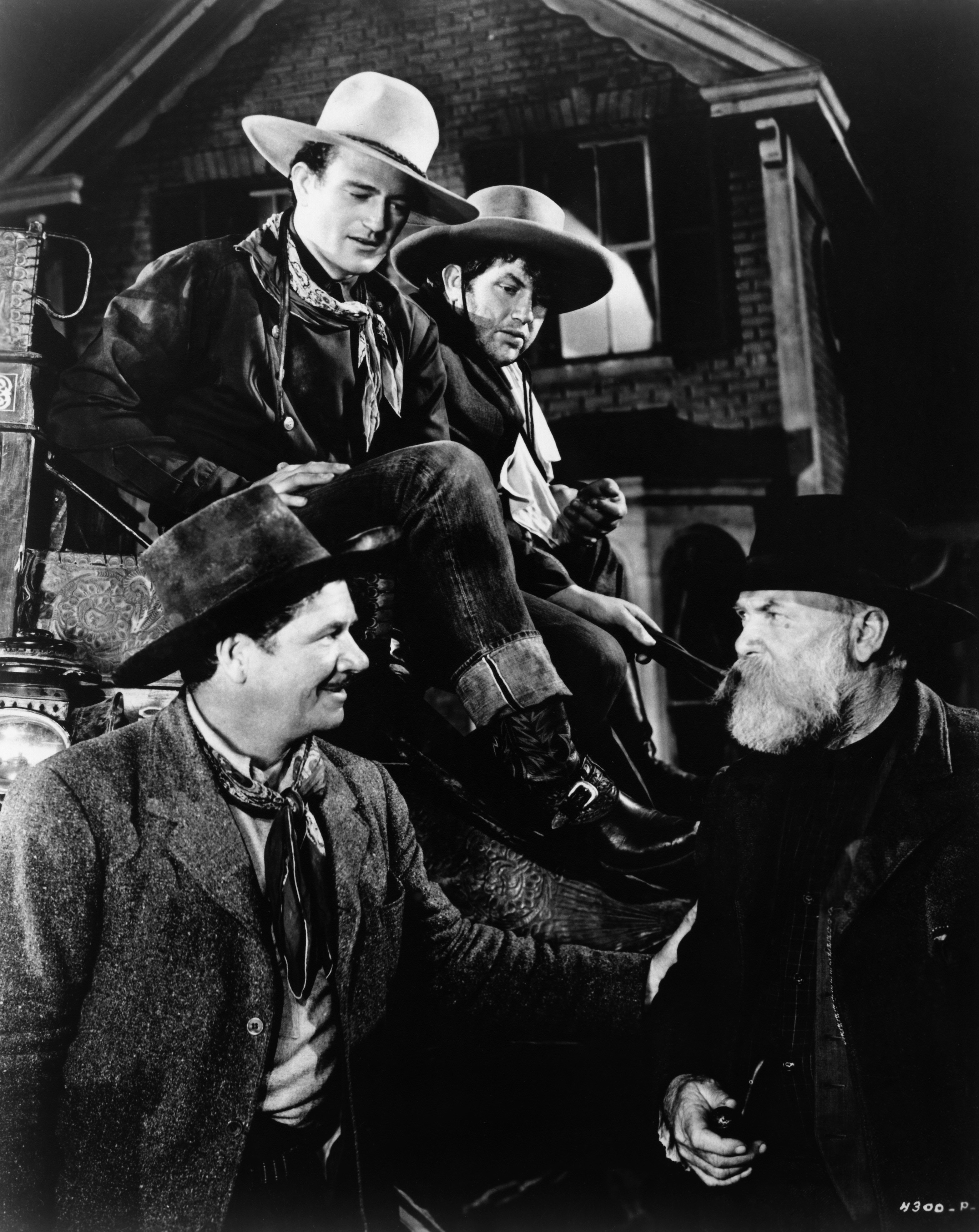 Still of John Wayne, George Bancroft, Andy Devine and Francis Ford in Stagecoach (1939)
