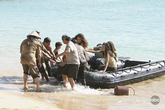 Still of Matthew Fox and Evangeline Lilly in Dinge (2004)